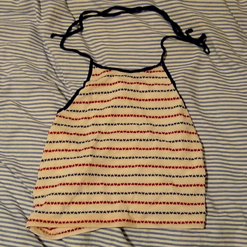 Crop top size small